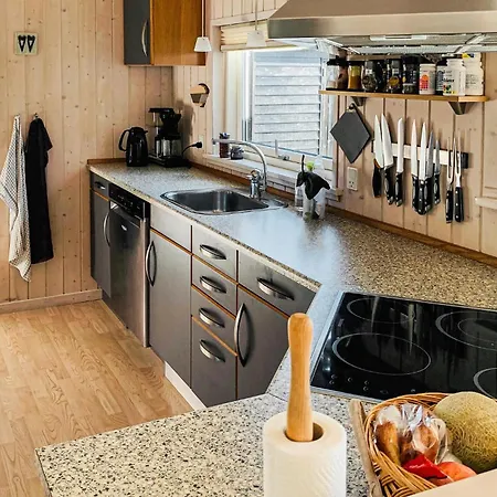 Beautiful In With Kitchen * Stege